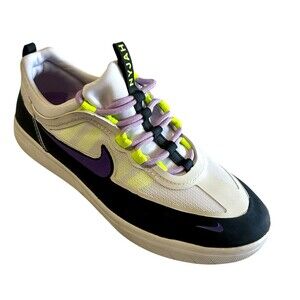 Nike SB Nyjah Free 2 Womens Black Wild Berry White Skate Shoes BV2078-009 Sz 6.5